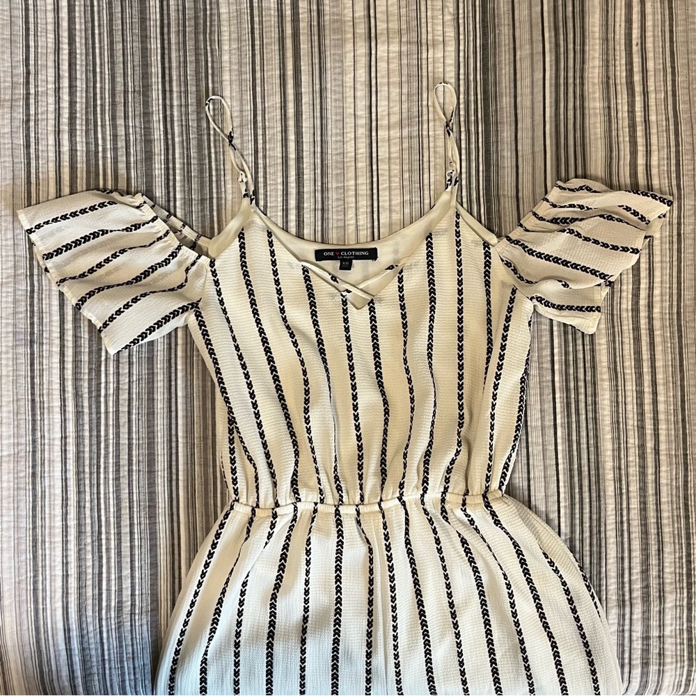 white striped romper/jumpsuit? no stains (that i could find) xs